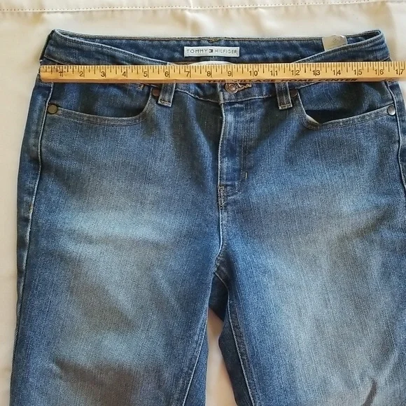 Tommy Hilfiger Hipster Jeans Womens Size 8 Oversized Vintage Jeans Medium Wash - Picture 2 of 9